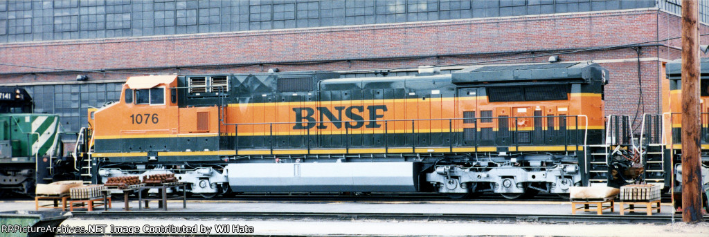 BNSF C44-9W 1076